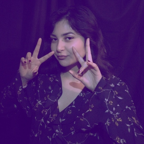 Meet your Posher, Joseline - Picture 1 of 1